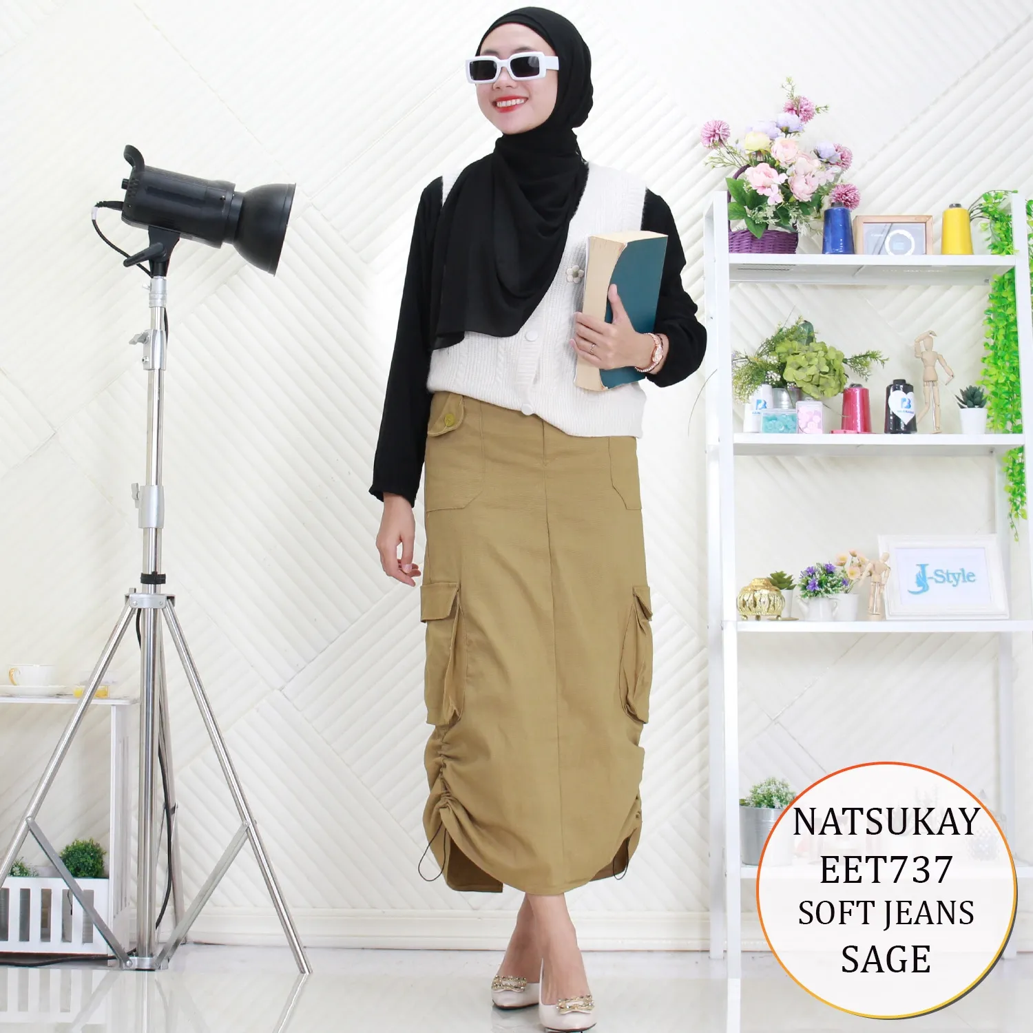 Natsukay Rok Jeans Kargo Saku Depan Kanan Kiri Rit Seleting Depan