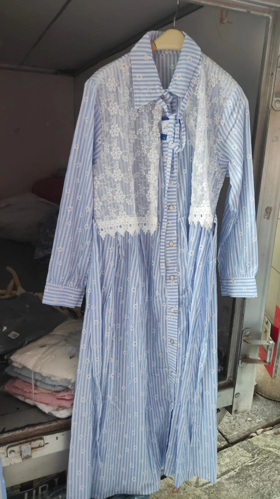 Letana Midi Salur Motif Bungan Vest Nyatu Variasi Tali Full Kancing