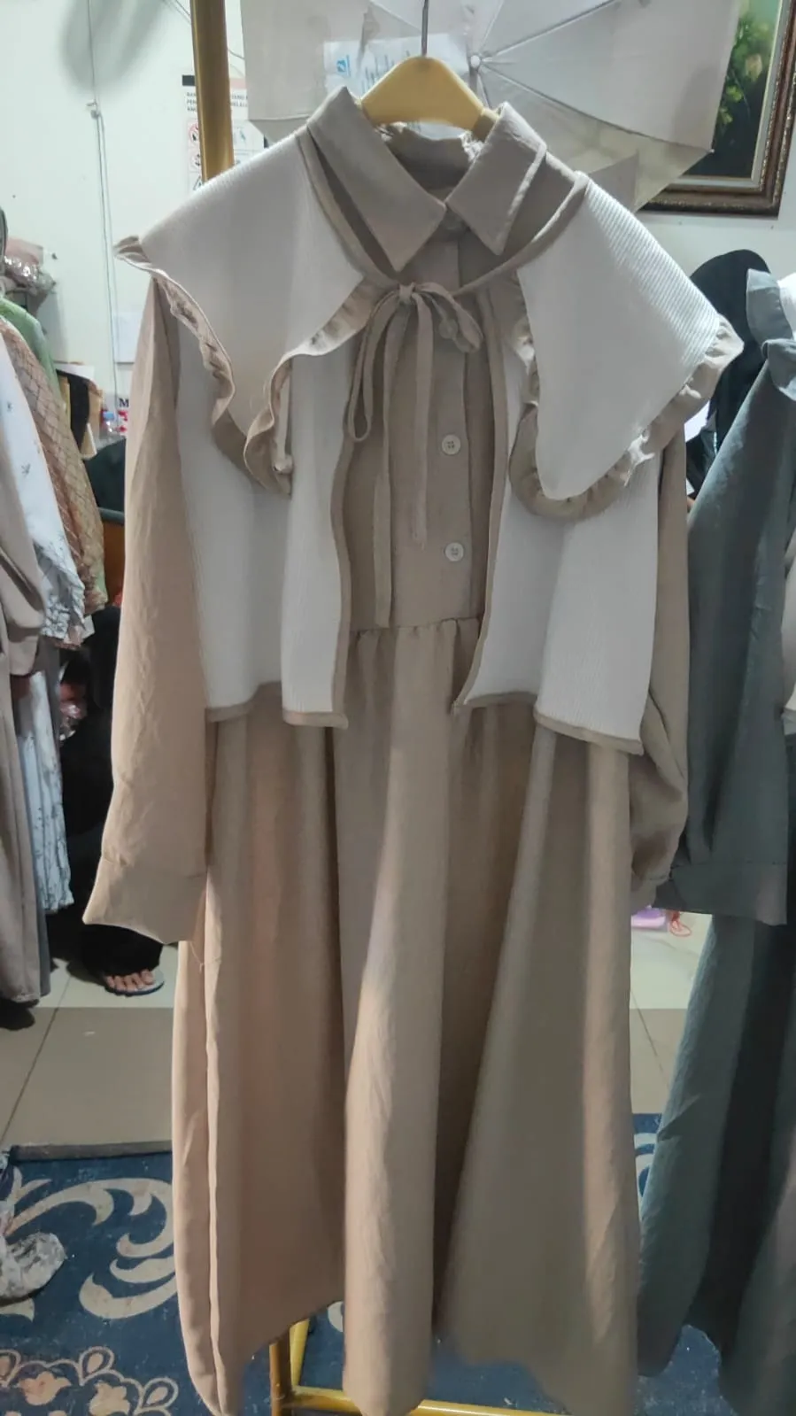 Risyania Midi Dress Linen Rompi Nyatu Busui Kancing