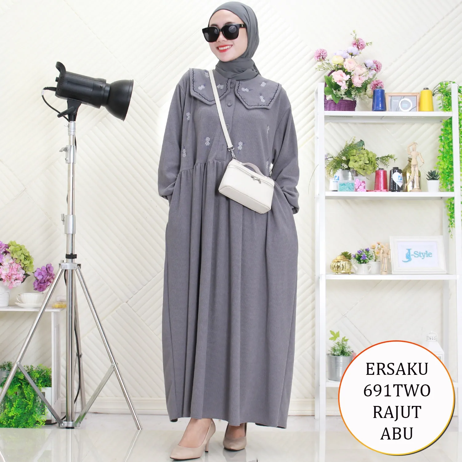 Ersaku Gamis Rajut Motif Bordir Busui Kancing