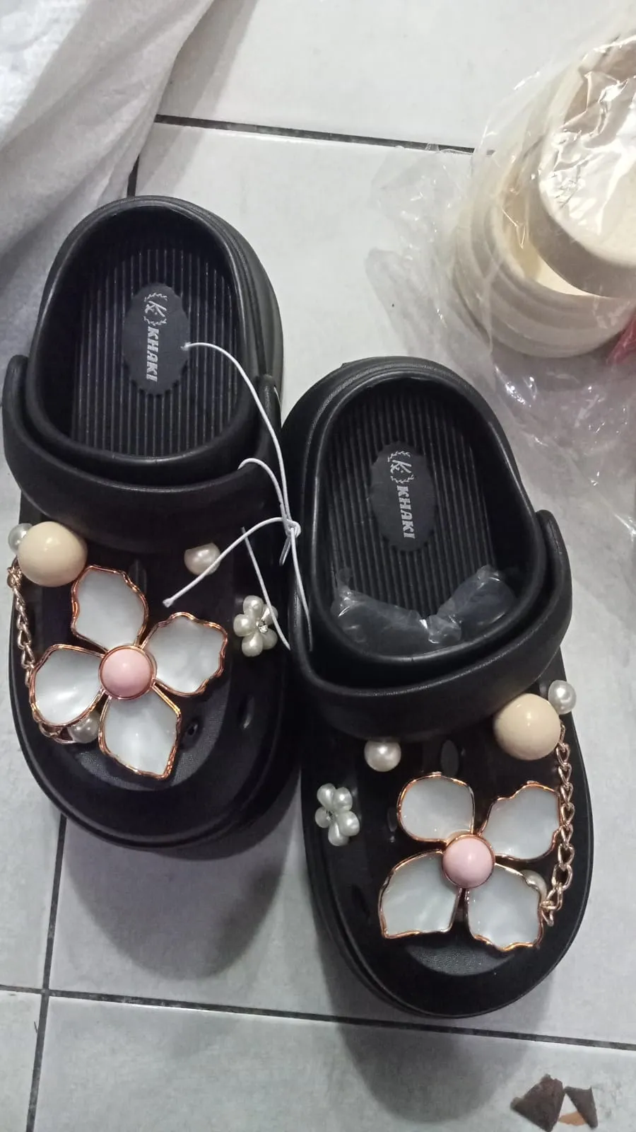 Bunga Sandal Cewek Dewasa Bahan Karet