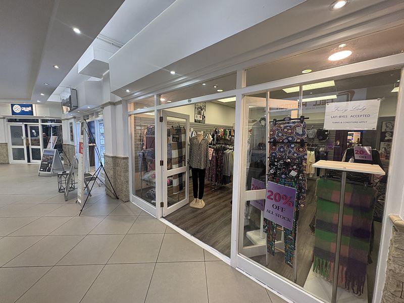 79 m² Retail property to let in Durbanville, IPIC Shopping Centre Aurora (photo 7)