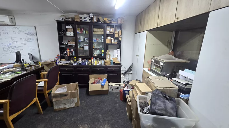 500 m² Industrial for sale in Strand, 26 De Kock Street, George Park, Strand (photo 27)