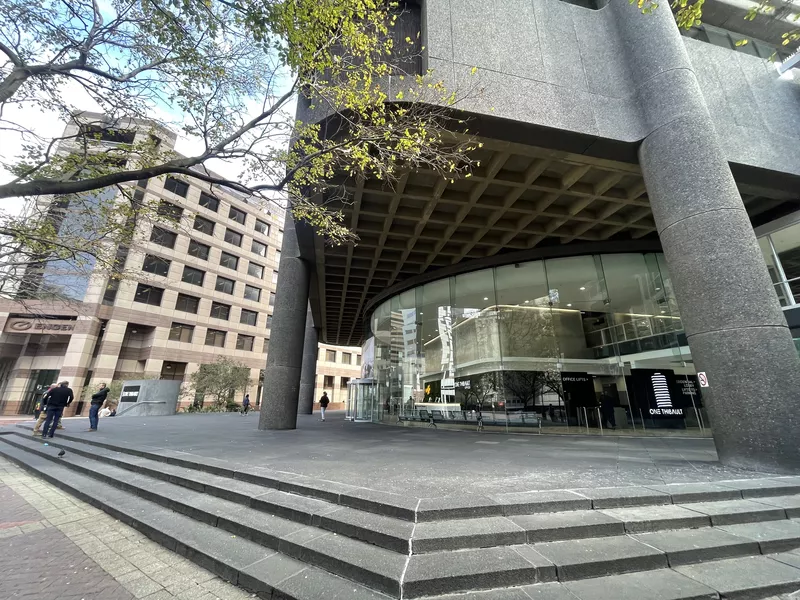 224 m² Office to let in Cape Town City Centre/CBD, One Thibault (photo 3)