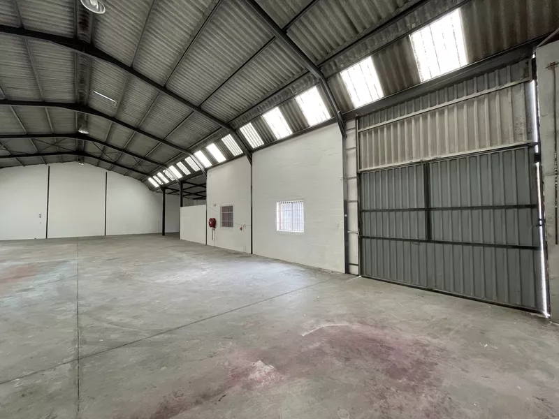 500 m² Industrial to let in Milnerton, 4 Hoist Avenue (photo 8)