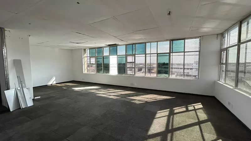 850 m² Office to let in Athlone, Shoprite Building (photo 12)