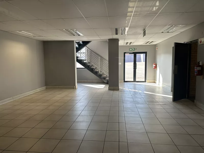 4 989 m² Industrial to let in Germiston, Devon East (photo 52)