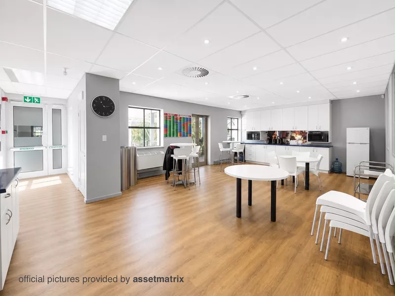 762 m² Office to let in Waterford Place Office Park, Waterford House (photo 22)