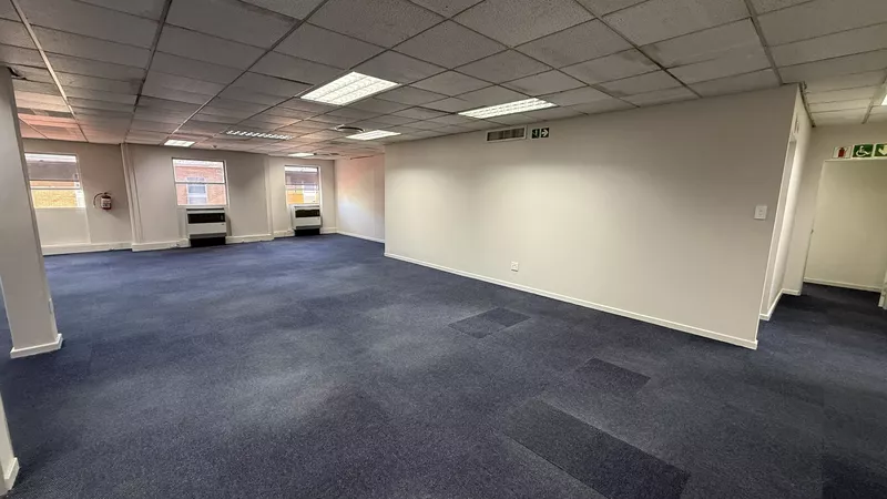255 m² Office to let in Pinelands, Lonsdale (photo 10)