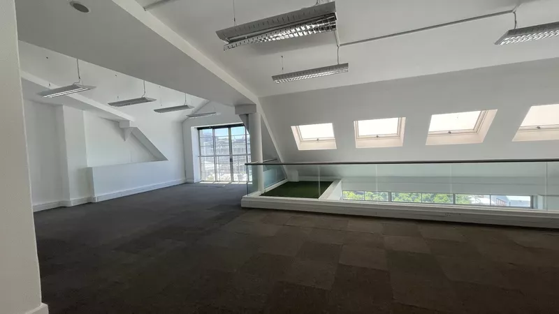 300 m² Office to let in De Waterkant, Sovereign Quay (photo 22)