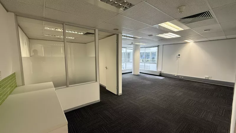 90 m² Office to let in Claremont, Sunclare (photo 7)