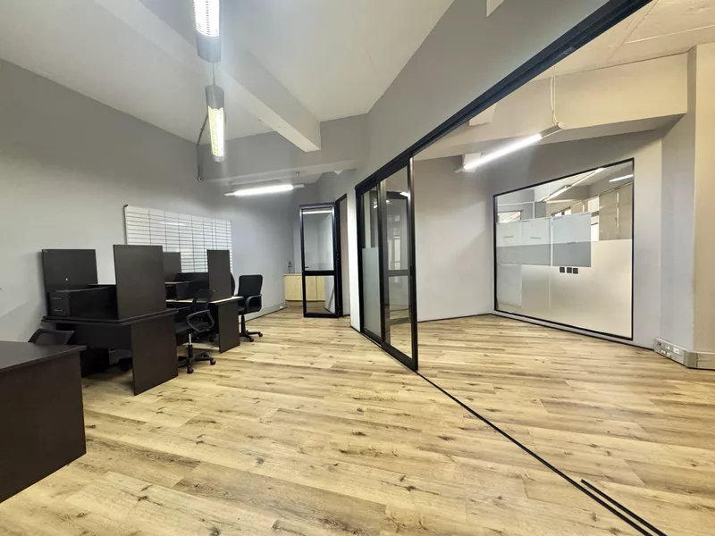 265 m² Office to let in Cape Town City Centre/CBD, 4 Loop Street (photo 10)