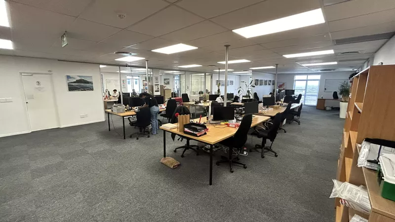 490 m² Office to let in Westlake, Silverwood Close, Steenberg Office Park (photo 16)