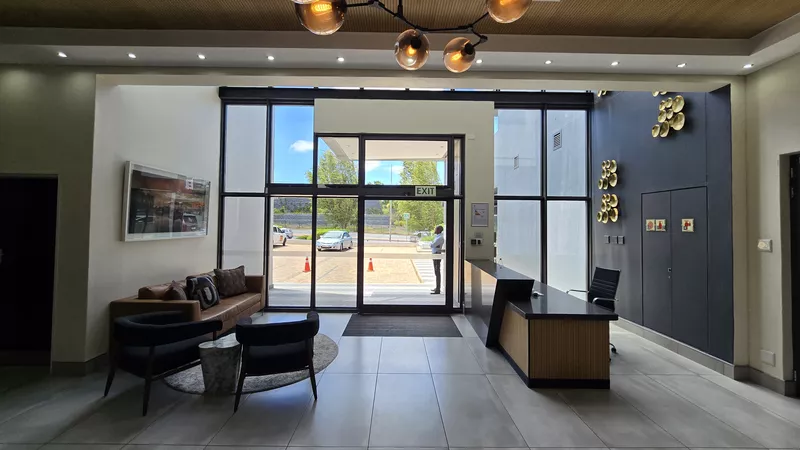 632 m² Office to let in Tyger Waterfront, Avanti South Block (photo 60)