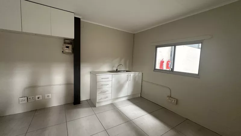 3 100 m² Industrial to let in Marconi Beam, 11 Kunene Circle (photo 27)