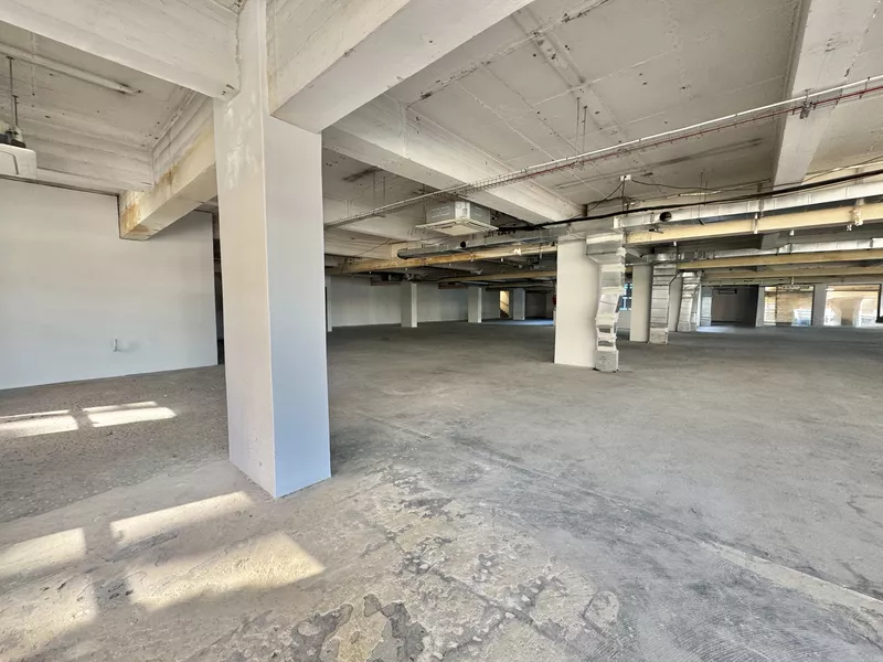 2 402 m² Office to let in Cape Town, Amber Place (photo 12)