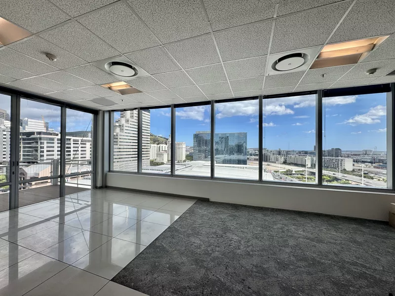 561 m² Office to let in Cape Town City Centre/CBD, Convention Towers (photo 5)