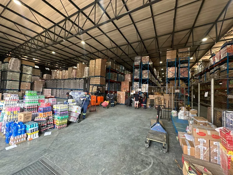 2 348 m² Industrial to let in Johannesburg, 3 Platinum Road (photo 3)