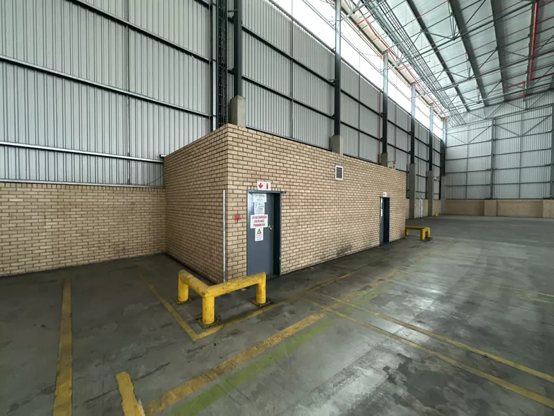 7 739 m² Industrial to let in Meadowdale, 190 Barbara Road (photo 40)