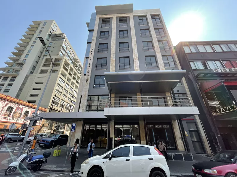 215 m² Office to let in Cape Town City Centre/CBD, 172 Long Street (photo 3)