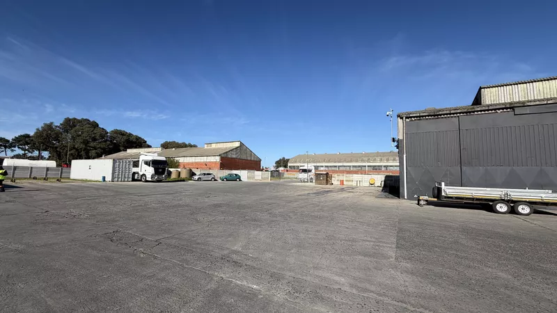 3 813 m² Industrial to let in Brackenfell Industrial, 6 Viben Avenue (photo 26)