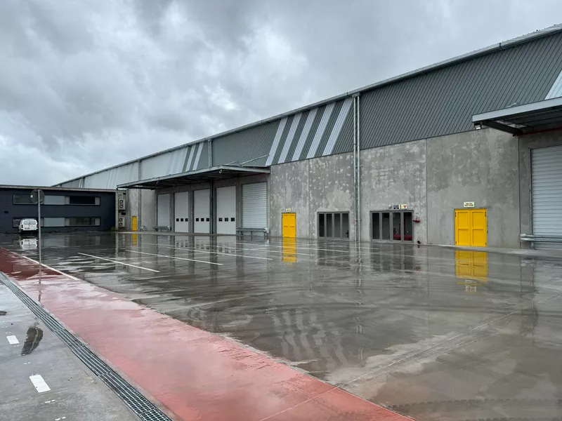 6 126 m² Industrial to let in Wimbledon Estate, ARTERIAL INDUSTRIAL PARK (photo 1)