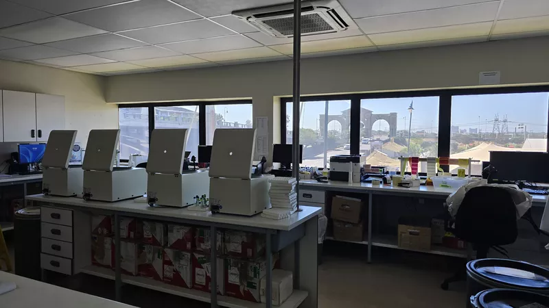 1 059 m² Office to let in Century City, Smartsurv House (photo 20)