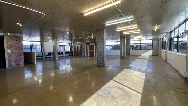 276 m² Office to let in Cape Town, 2 Francis Street (photo 5)