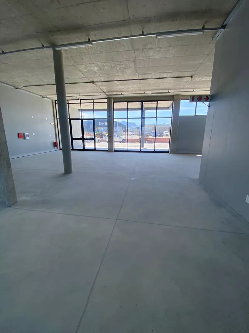 871 m² Industrial to let in George, South Africa, 50 Pioneer Street, George (photo 9)