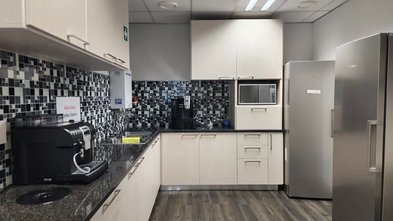 1 500 m² Office to let in Tyger Valley, Willowbridge Place (photo 15)