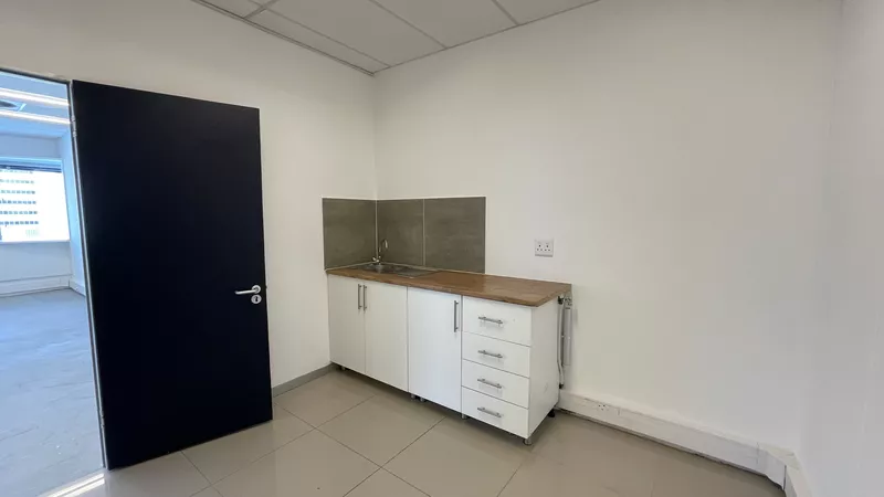 263 m² Office to let in Cape Town City Centre/CBD, The Towers (photo 14)