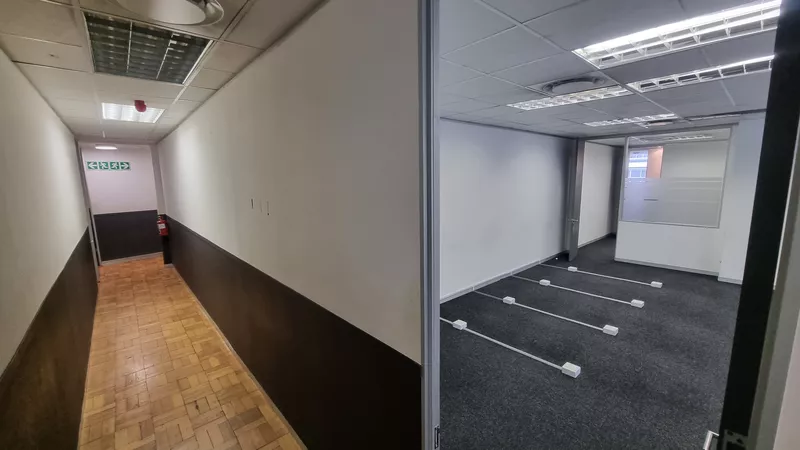1 984 m² Office to let in Cape Town City Centre/CBD, The Bergstan (photo 37)