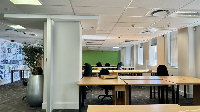2 775 m² Office to let in Cape Town City Centre/CBD, 11 Adderley Street (photo 22)