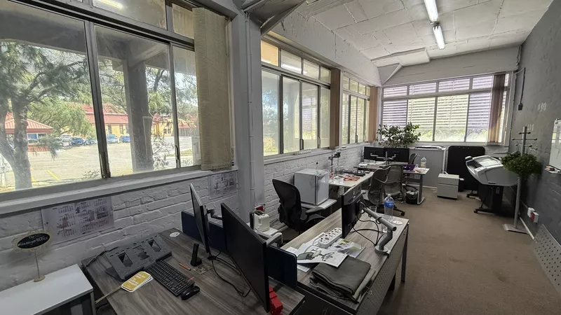 4 832 m² Office to let in Observatory, 9 Browning Road (All Office) (photo 42)