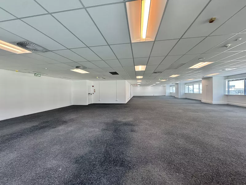 450 m² Office to let in Cape Town, The Towers (photo 16)