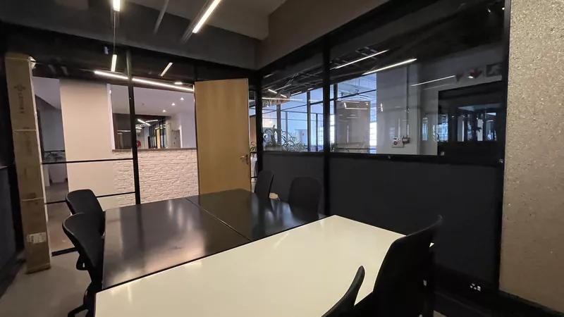 830 m² Office to let in Cape Town City Centre/CBD, Twinnell House (photo 25)