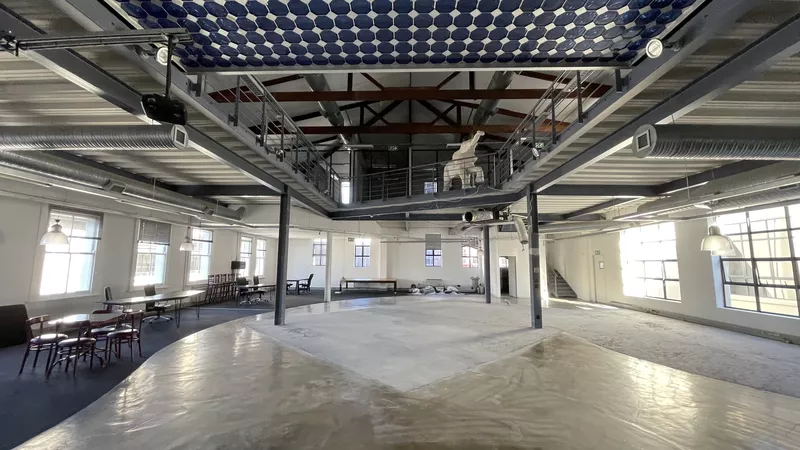 903 m² Office to let in Cape Town City Centre/CBD, 30 Keerom Street (photo 16)