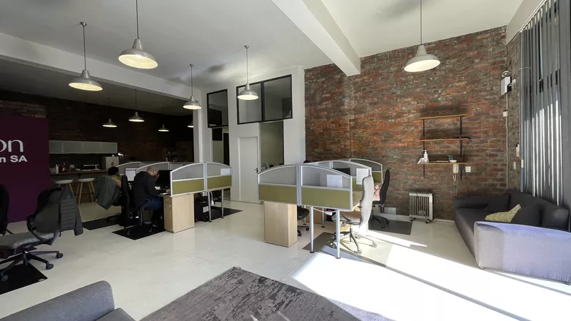 186 m² Office to let in Cape Town, 2 Francis Street (photo 4)