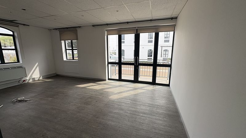 262 m² Office to let in Stellenbosch, Stellenpark Business Park (photo 24)