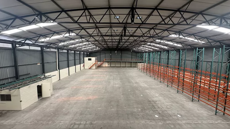 3 100 m² Industrial to let in Marconi Beam, 11 Kunene Circle (photo 11)