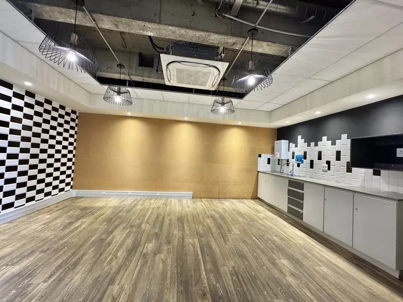 767 m² Office to let in Cape Town City Centre/CBD, Thomas Pattullo (photo 20)