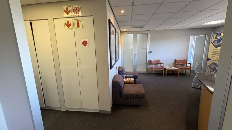 243 m² Office to let in Tyger Valley, Edward 3 (photo 11)