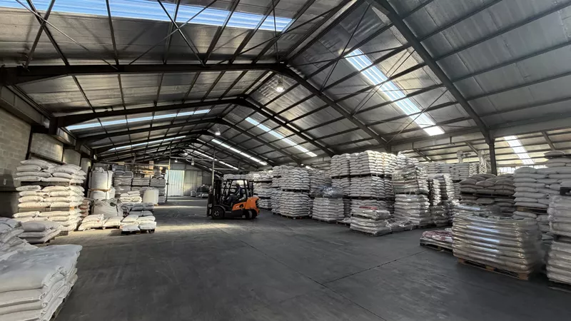1 287 m² Industrial to let in Okavango Park, Falcon Close, Okavango Park (photo 14)