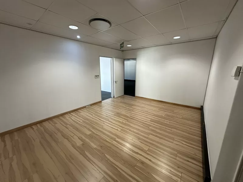 173 m² Office to let in Gauteng, Clearwater Office park (photo 7)
