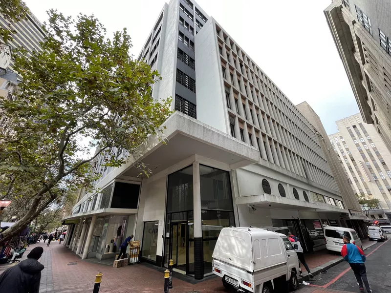 1 460 m² Office to let in Cape Town City Centre/CBD, Union Castle (photo 2)