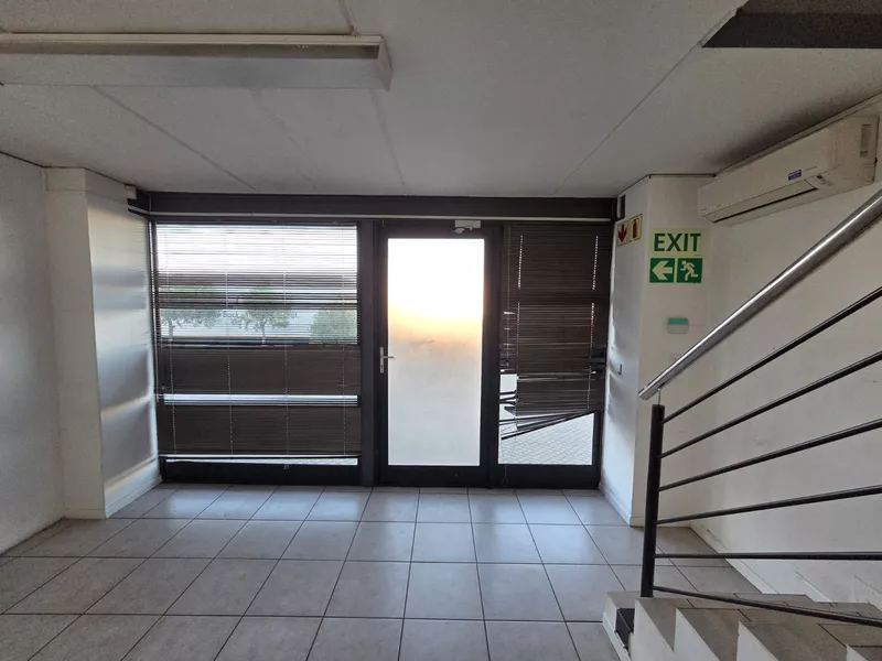 528 m² Industrial to let in Firgrove Rural, The Grove Business Estate (photo 5)