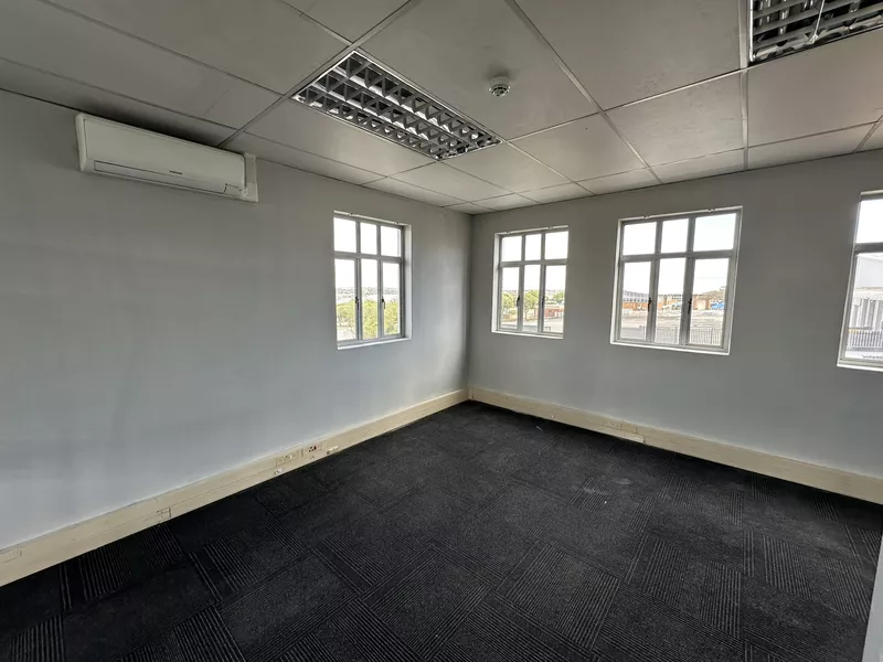 6 242 m² Office to let in Midrand, 48 Reedbuck Crescent (photo 67)