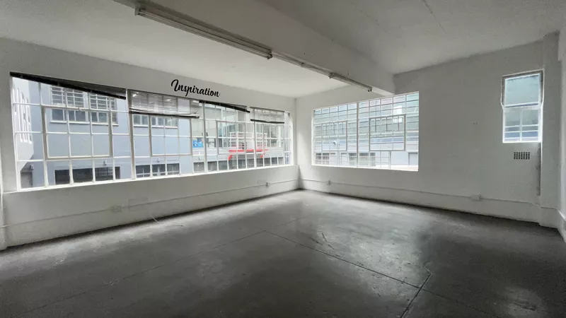 340 m² Office to let in Woodstock, Woodstock Exchange (photo 6)