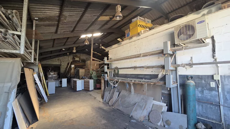 500 m² Industrial for sale in Strand, 26 De Kock Street, George Park, Strand (photo 5)
