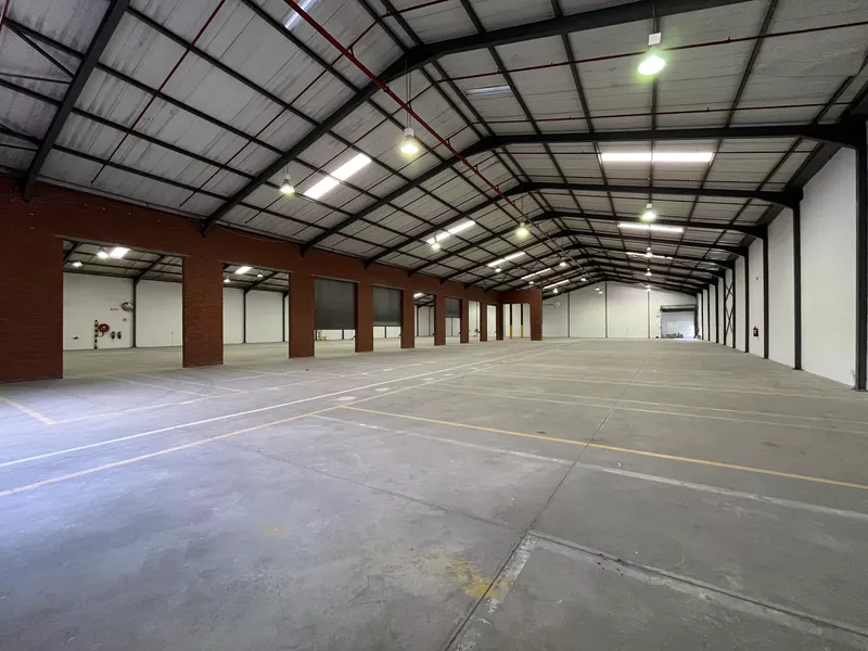 3 090 m² Industrial to let in Airport Industrial, 28 Manhattan Street (photo 11)